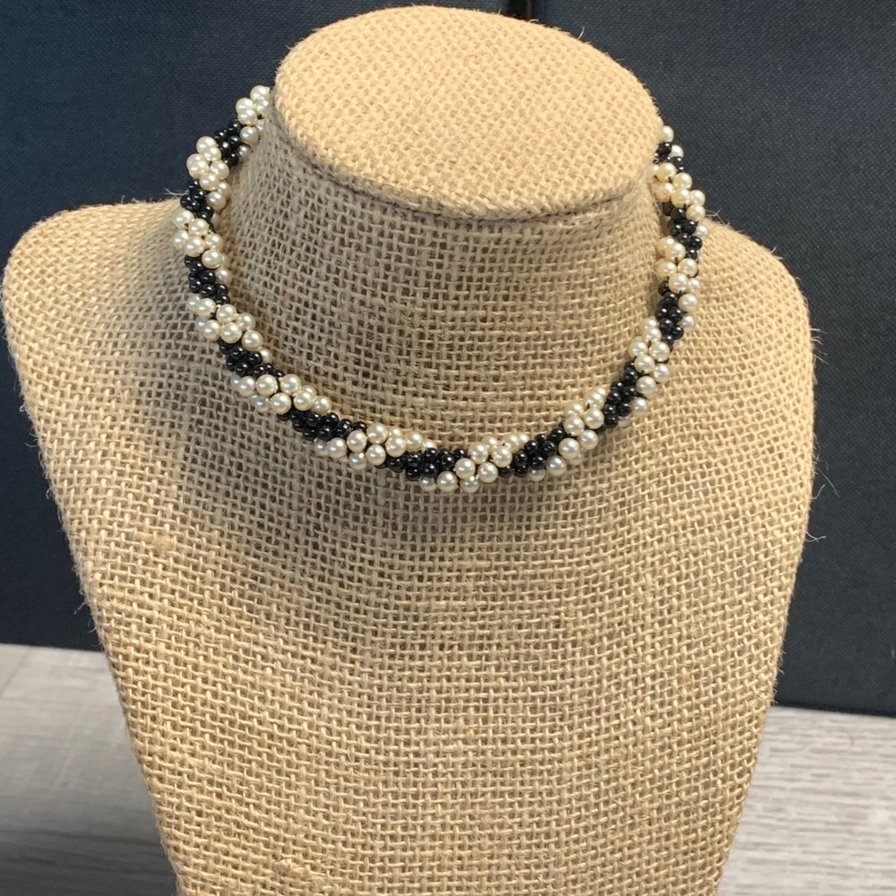 Vintage Black Cream Faux Pearl Twisted Rope Choker Necklace 12 Inch 4469